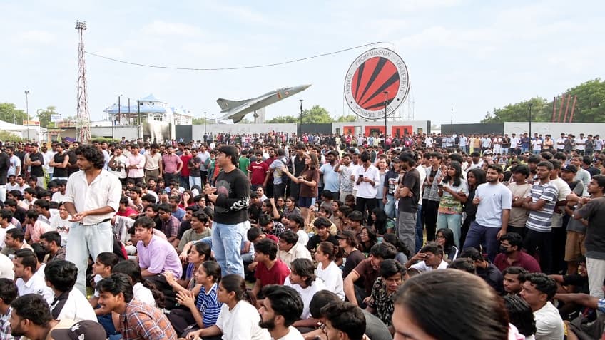 LPU Punjab Student Protest यूनिवर्सिटी में क्यों हुआ बवाल? LPU Punjab Student Protest यूनिवर्सिटी में क्यों हुआ बवाल?